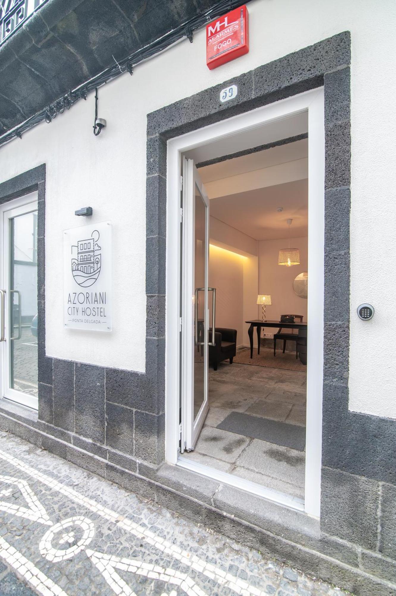 Azoriani City Hostel Ponta Delgada 外观 照片